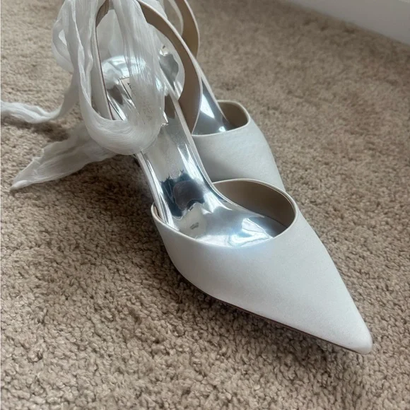 Badgley Mischka Women's Blaze Pumps - Picture 3 of 5